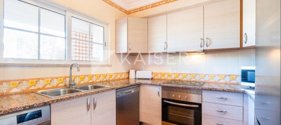 Adosado de 2 dormitorios en Guia, Portugal No. 135468 8