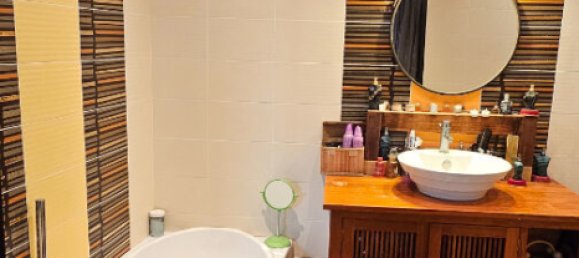 3 bedrooms House in Alluyes, France No. 75188 9