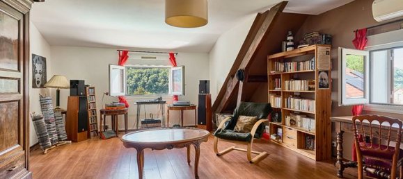 5 bedrooms House in Besancon, France No. 306157 11