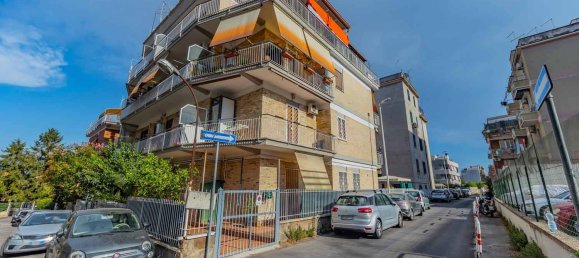 Квартира с 1 спальней в Рим, Италия № 275740 19