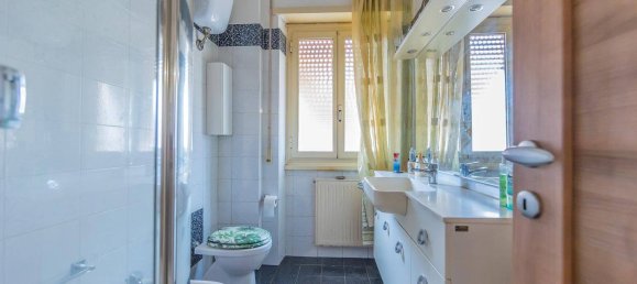 Квартира с 1 спальней в Рим, Италия № 275740 12