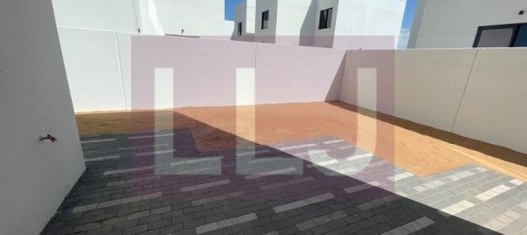 4 bedrooms Villa in Yas Island, UAE No. 45873 3