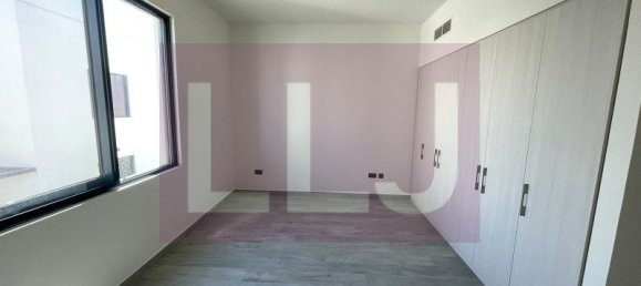 4 bedrooms Villa in Yas Island, UAE No. 45873 11