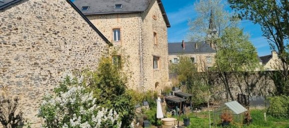 4 bedrooms House in Chemere-le-Roi, France No. 195998 2