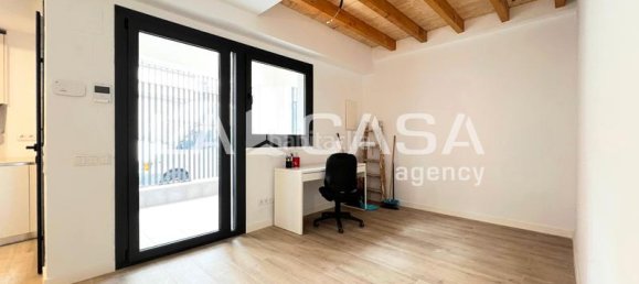 3 bedrooms Duplex in Badalona, Spain No. 171554 2