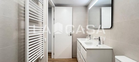 3 bedrooms Duplex in Badalona, Spain No. 171554 13