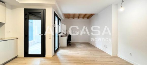 3 bedrooms Duplex in Badalona, Spain No. 171554 9