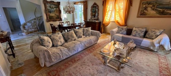 2 rooms Villa in Forte dei Marmi, Italy No. 309990 2