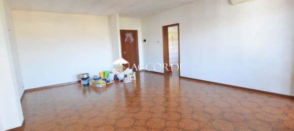 4 bedrooms Apartment in Trevignano, Italy No. 381182 15