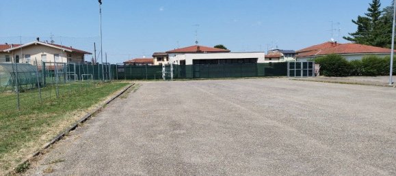 240m² Commercial property in Felino, Italy No. 315793 33