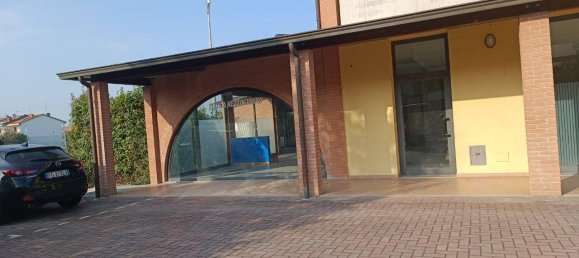 240m² Commercial property in Felino, Italy No. 315793 28