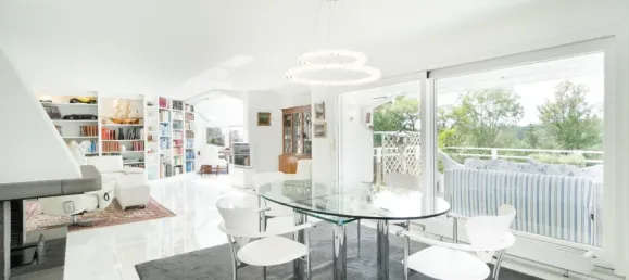 Duplex T5 em Stuttgart, Germany N.º 79231 3