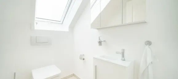 Duplex T5 em Stuttgart, Germany N.º 79231 31