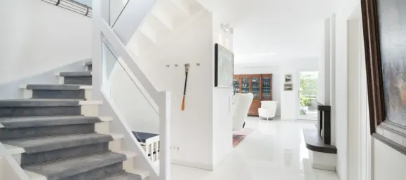 Duplex T5 em Stuttgart, Germany N.º 79231 21