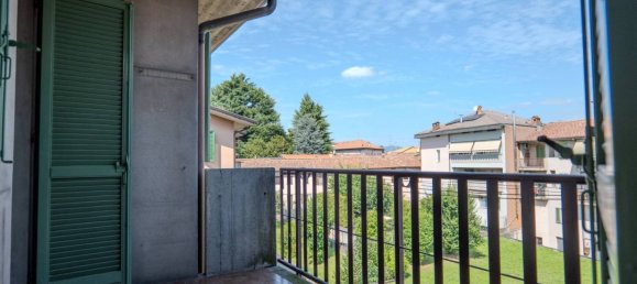 3 Schlafzimmer Wohnung in Lallio, Italy, Nr. 302637 9