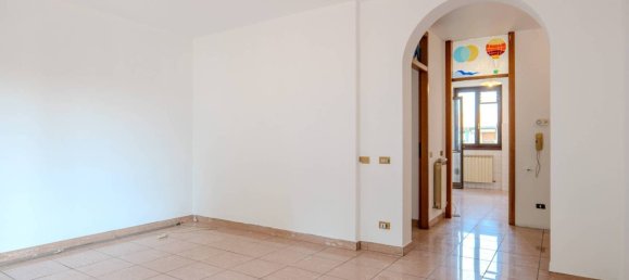 3 Schlafzimmer Wohnung in Lallio, Italy, Nr. 302637 6