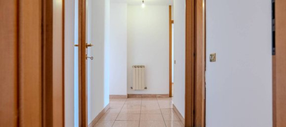 3 Schlafzimmer Wohnung in Lallio, Italy, Nr. 302637 13
