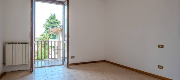 3 Schlafzimmer Wohnung in Lallio, Italy, Nr. 302637 19