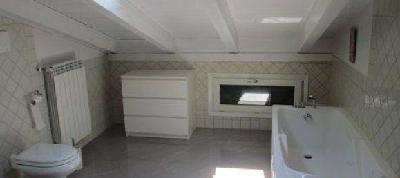 4-salle Appartement à Fiorano Modenese, Italy No. 17763 10