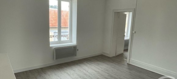 Casa de 4 dormitorios en Sancoins, France No. 215613 21