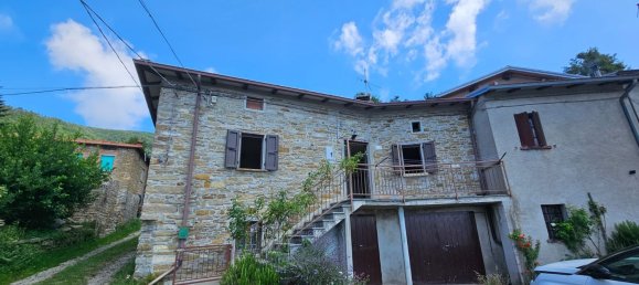 4 rooms House in Varsi, Italy No. 259767 2