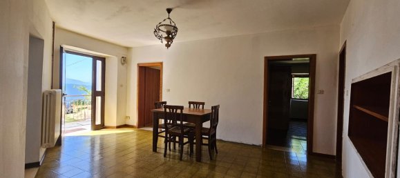 4 rooms House in Varsi, Italy No. 259767 13