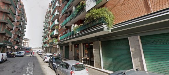 68m² Commercial property in Rome, Italy No. 111350 5