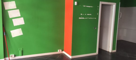 68m² Commercial property in Rome, Italy No. 111350 6