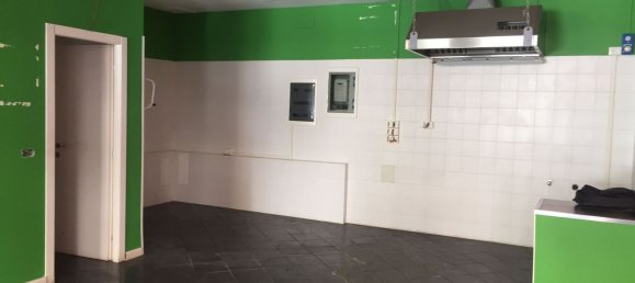 68m² Commercial property in Rome, Italy No. 111350 19