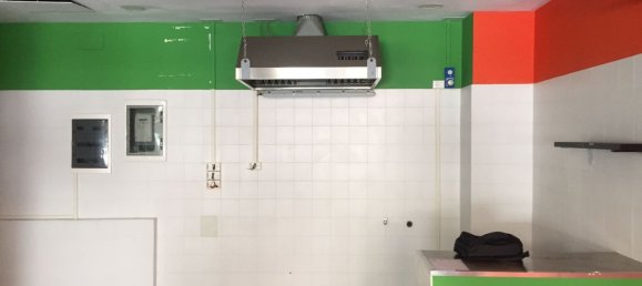 68m² Commercial property in Rome, Italy No. 111350 10