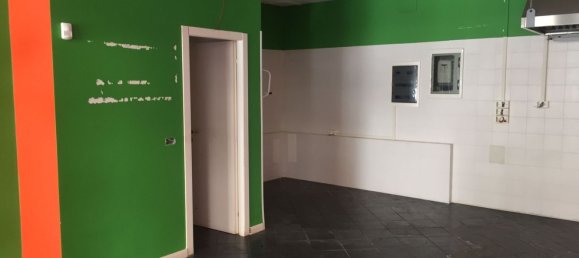 68m² Commercial property in Rome, Italy No. 111350 9