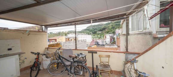 Квартира с 2 спальнями в Мессина, Италия № 312585 34