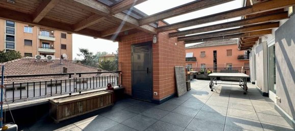 4 bedrooms Penthouse in Parma, Italy No. 334898 27