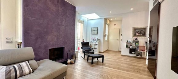 4 bedrooms Penthouse in Parma, Italy No. 334898 7