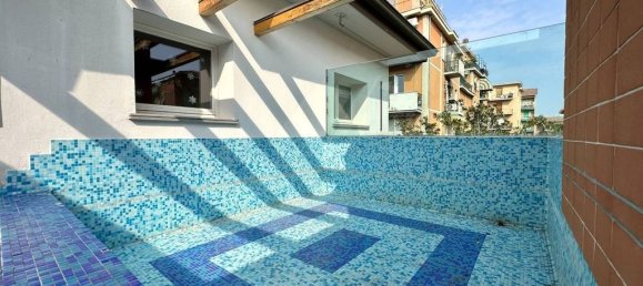 4 bedrooms Penthouse in Parma, Italy No. 334898 25