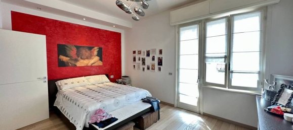 4 bedrooms Penthouse in Parma, Italy No. 334898 18