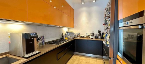 4 bedrooms Penthouse in Parma, Italy No. 334898 8