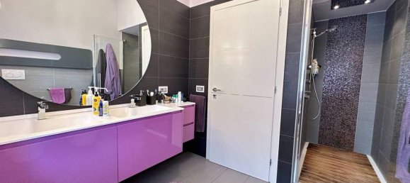 4 bedrooms Penthouse in Parma, Italy No. 334898 16