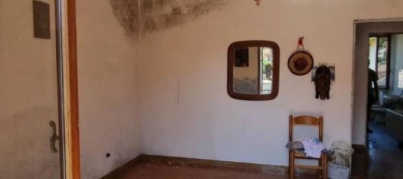 2 bedrooms Villa in Pignone, Italy No. 86725 16