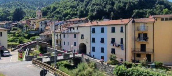 2 bedrooms Villa in Pignone, Italy No. 86725 7