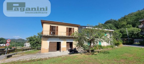 2 bedrooms Villa in Pignone, Italy No. 86725 2