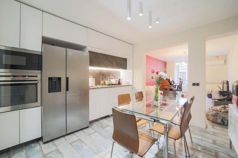 3 bedrooms Apartment in Madrid, Spain No. 118539