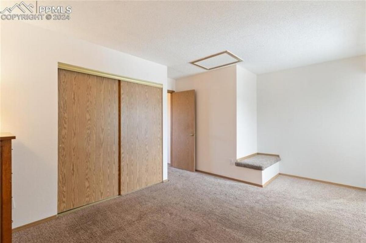 3 bedrooms House in Colorado Springs, USA No. 408852