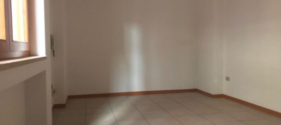 Квартира с 3 комнатами в Реджо Калабрия, Италия № 220757 12