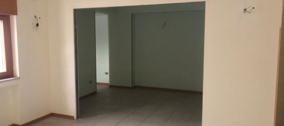 Квартира с 3 комнатами в Реджо Калабрия, Италия № 220757 6