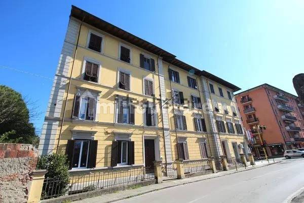 2 bedrooms Apartment in Pisa, Italy No. 352458