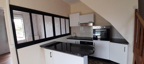 2 bedrooms House in Le Blanc, France No. 250913 3