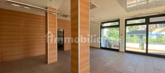 130m² Commercial property in Montelabbate, Italy No. 344660 5
