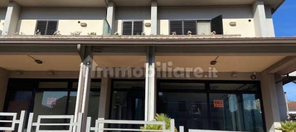 130m² Commercial property in Montelabbate, Italy No. 344660 2