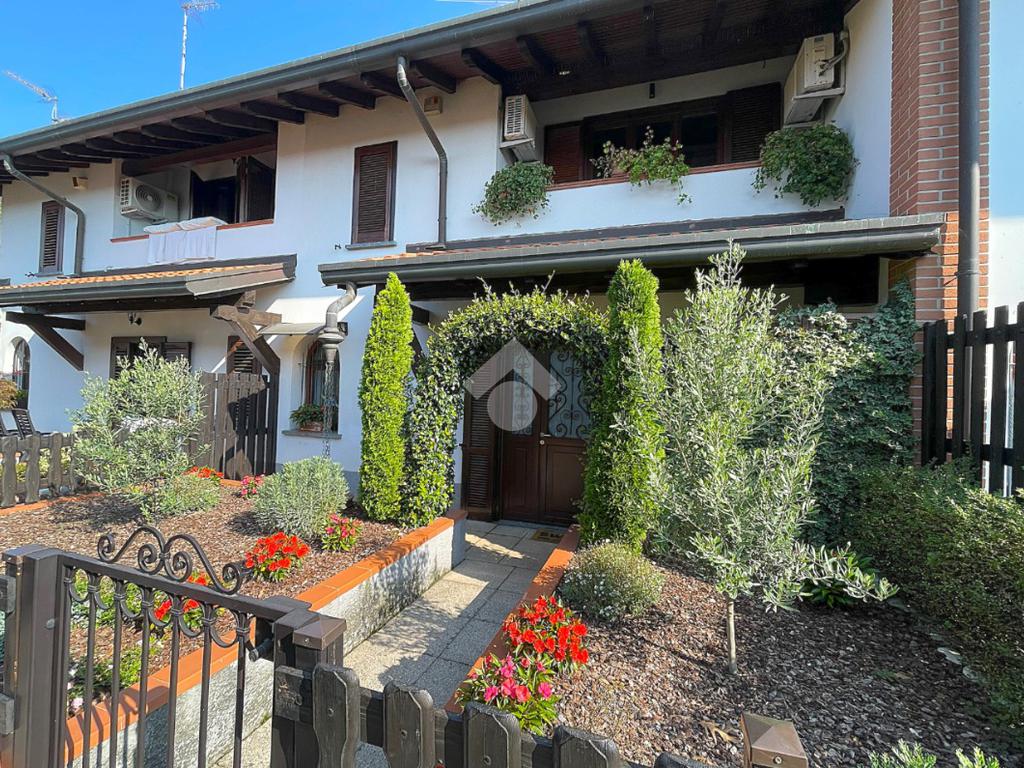 Villa T3 em Bregnano, Italy N.º 378832